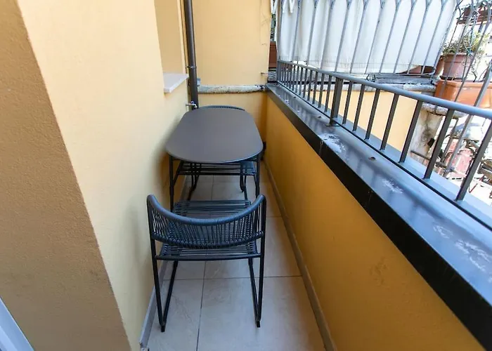 Residenza Subitosanto - Con Balconcino 